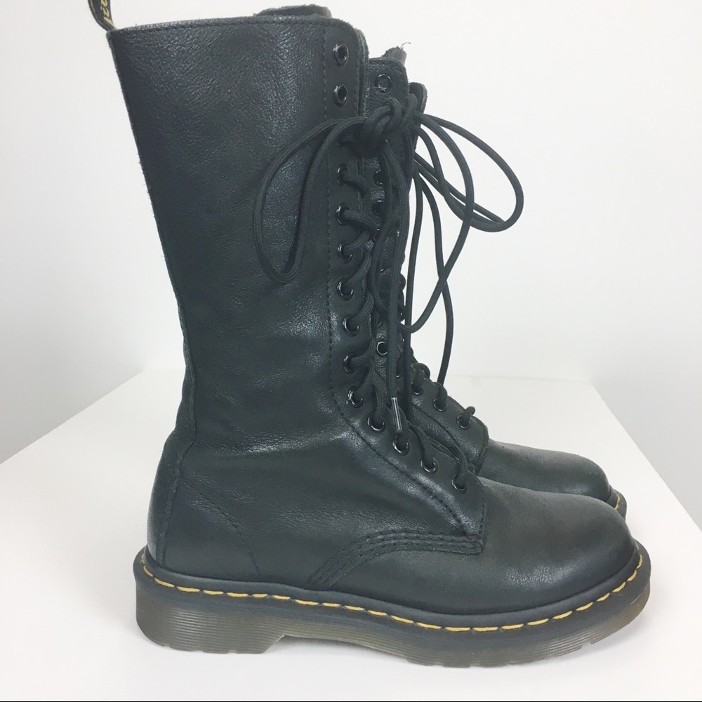 1B99 Virginia Leather 14 Eye Boots